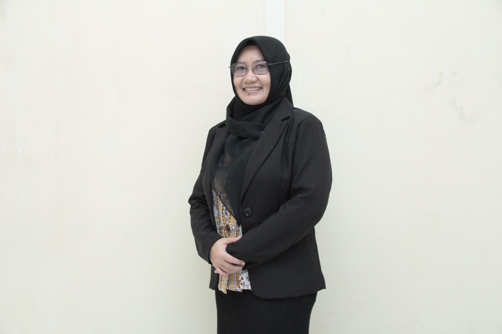 Dr. Rochmi Widayanti