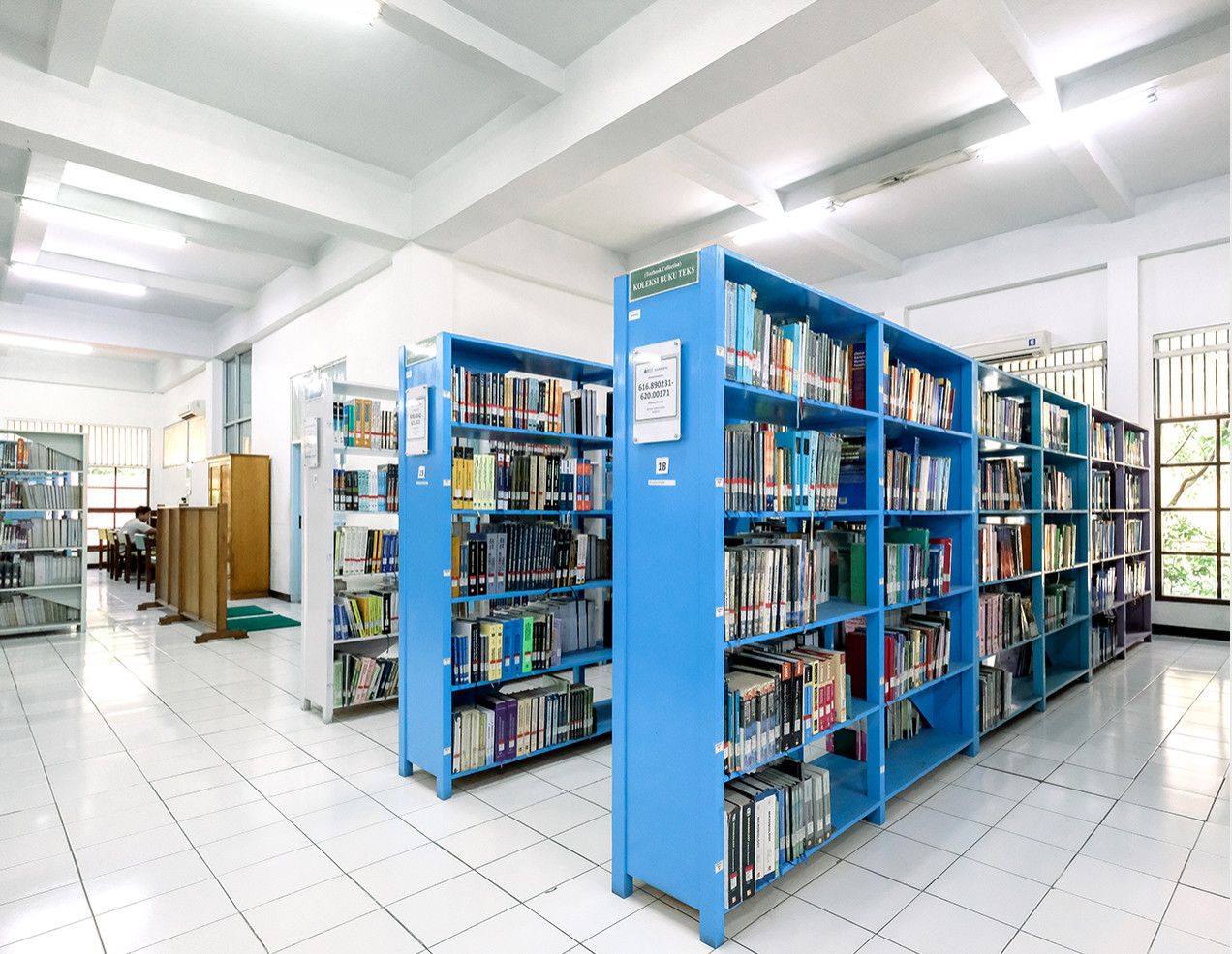 Aktivitas Literasi Mahasiswa di Perpustakaan